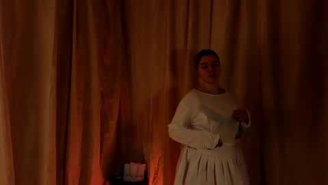 Snapshot of milatau chatting on 2, 5, 2026 Mila online show from 2, 5, 2026