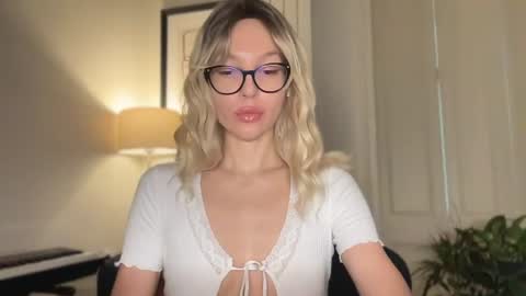 Mila online show from 1, 7, 2026