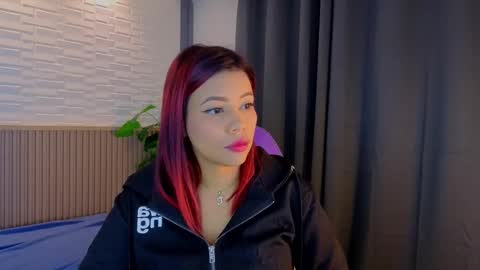 milena_lawson online show from 7, 10, 2025