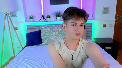 Snapshot of miless_cooper chatting on 28, 4, 2026 Miles online show from 28, 4, 2026