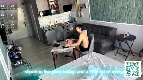 Snapshot of miley_and_michael chatting on 25, 4, 2026 Miley and Michael online show from 25, 4, 2026