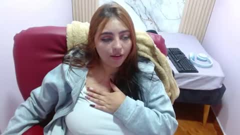 Snapshot of miley_clarck chatting on 18, 6, 2026 Miley online show from 18, 6, 2026