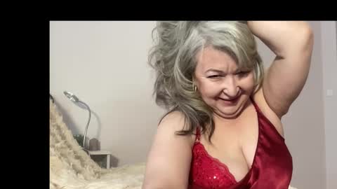 Snapshot of milf_charlotty chatting on 24, 3, 2026 Charlotte online show from 24, 3, 2026