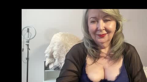 Snapshot of milf_charlotty chatting on 25, 3, 2026 Charlotte online show from 25, 3, 2026