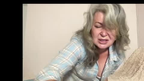 Snapshot of milf_charlotty chatting on 26, 7, 2026 Charlotte online show from 26, 7, 2026