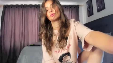 Snapshot of milf_darling chatting on 30, 10, 2025 Victoria online show from 30, 10, 2025