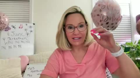 Snapshot of milf_goddess chatting on 15, 6, 2026 MIlf Goddess online show from 15, 6, 2026