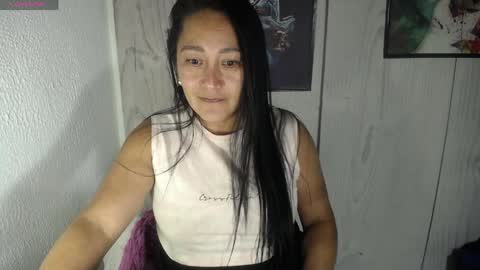 Snapshot of milf_julianna chatting on 26, 3, 2026 Julianna online show from 26, 3, 2026