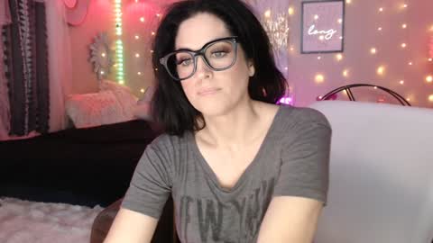 Milf Lacey online show from 26, 12, 2024