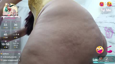 Snapshot of milf_loven chatting on 11, 1, 2025 Milf Loven online show from 11, 1, 2025