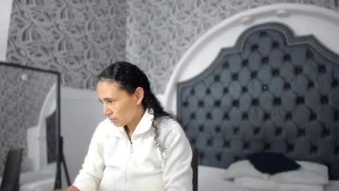 Snapshot of milf_march chatting on 1, 4, 2026 milf_march online show from 1, 4, 2026