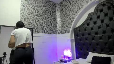 Snapshot of milf_march chatting on 23, 4, 2026 milf_march online show from 23, 4, 2026