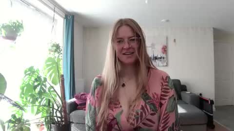 Milf Tara36 online show from 29, 9, 2025