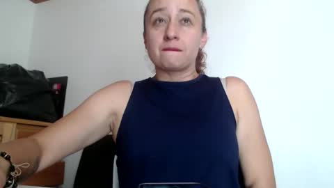 Snapshot of milf_valeria chatting on 22, 5, 2026 Valeria online show from 22, 5, 2026