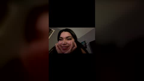 Snapshot of milfanddaddy95 chatting on 15, 3, 2026 SexxyyJayy95 online show from 15, 3, 2026