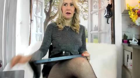 Snapshot of milfashley chatting on 30, 3, 2026 ASHLEY online show from 30, 3, 2026
