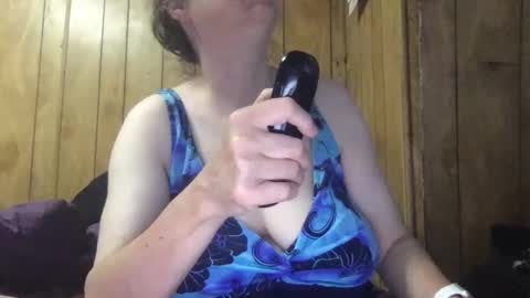 Snapshot of milfmichelle69 chatting on 23, 3, 2026 milfmichelle69 online show from 23, 3, 2026