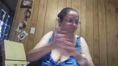 Snapshot of milfmichelle69 chatting on 28, 3, 2026 milfmichelle69 online show from 28, 3, 2026