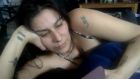 Snapshot of milfsfreaky69 chatting on 28, 2, 2025 BabygirlsFreaky online show from 28, 2, 2025