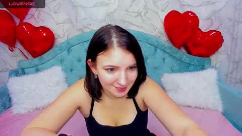 Snapshot of milinafox chatting on 11, 2, 2025 milinafox online show from 11, 2, 2025