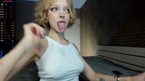 Snapshot of milinamarvelous chatting on 26, 3, 2026 Mila 3 aka Deepthroat World Champion online show from 26, 3, 2026