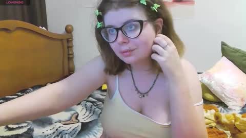 Snapshot of milisasweet chatting on 21, 9, 2025 MilisaSweet online show from 21, 9, 2025
