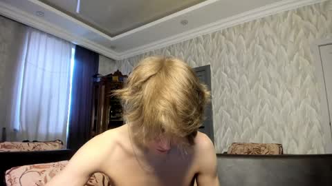 Snapshot of milkiwy chatting on 9, 4, 2026 Isaac online show from 9, 4, 2026