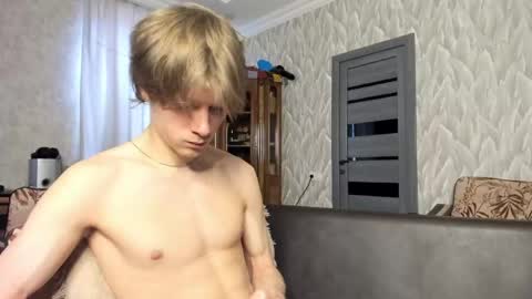 Snapshot of milkiwy chatting on 21, 4, 2026 Isaac online show from 21, 4, 2026