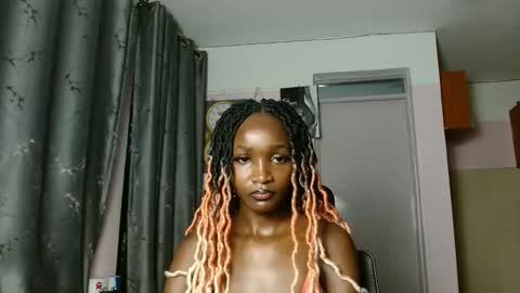 Snapshot of milkmint_ chatting on 9, 2, 2026 Softluxe online show from 9, 2, 2026