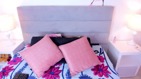 milky__boobs699 online show from 15, 3, 2026