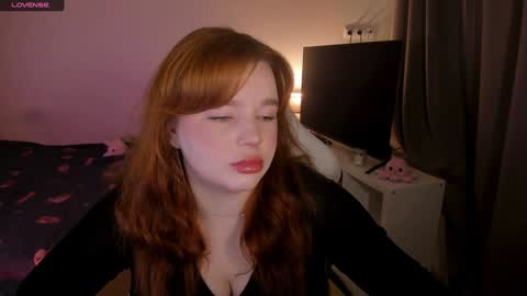 Snapshot of milky_wayx chatting on 2, 12, 2024 Lisa online show from 2, 12, 2024