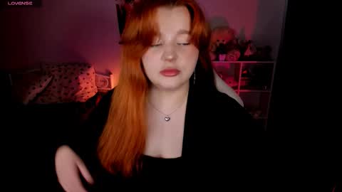 Snapshot of milky_wayx chatting on 10, 10, 2025 Lisa online show from 10, 10, 2025