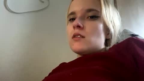 Snapshot of milkybaby269137 chatting on 1, 1, 2025 milkybaby269137 online show from 1, 1, 2025