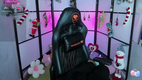 milky cute online show from 9, 1, 2025