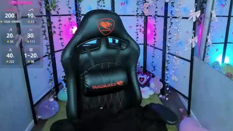 milky cute online show from 10, 2, 2025