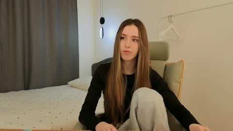 Snapshot of milla_bellaa chatting on 27, 3, 2026 Eva online show from 27, 3, 2026