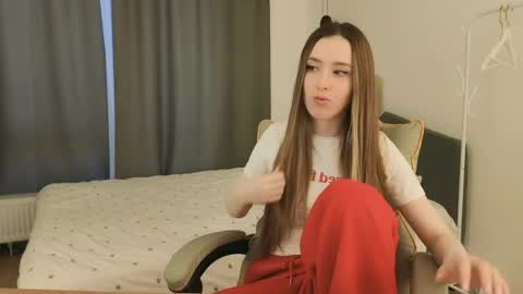 Snapshot of milla_bellaa chatting on 28, 3, 2026 Eva online show from 28, 3, 2026