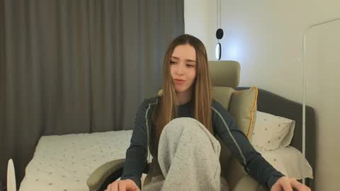 Snapshot of milla_bellaa chatting on 3, 4, 2026 Eva online show from 3, 4, 2026