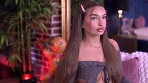 Snapshot of milla_serene chatting on 21, 12, 2025 Milla online show from 21, 12, 2025