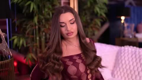 Snapshot of milla_serene chatting on 22, 12, 2025 Milla online show from 22, 12, 2025