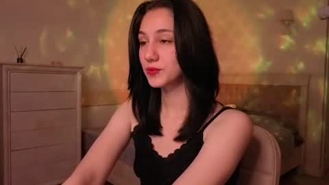 Snapshot of millaa_veyy chatting on 23, 6, 2026 Milana online show from 23, 6, 2026