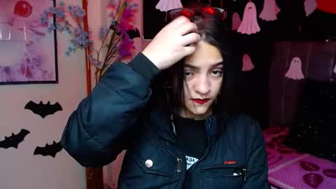 Snapshot of millacounisslosexanal chatting on 28, 10, 2025 Violeta online show from 28, 10, 2025