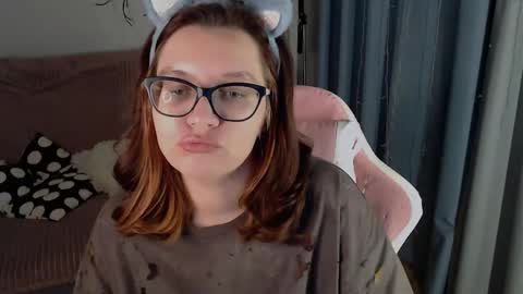 Snapshot of millapoolys chatting on 18, 4, 2026 Milla online show from 18, 4, 2026