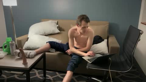 Snapshot of millerjdm chatting on 15, 12, 2024 SlimnHungOH online show from 15, 12, 2024