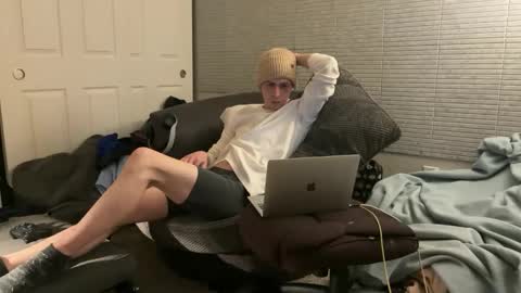 Snapshot of millerjdm chatting on 25, 12, 2024 SlimnHungOH online show from 25, 12, 2024