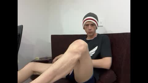 Snapshot of millerjdm chatting on 18, 9, 2025 SlimnHungOH online show from 18, 9, 2025