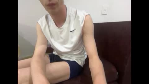 Snapshot of millerjdm chatting on 26, 9, 2025 SlimnHungOH online show from 26, 9, 2025