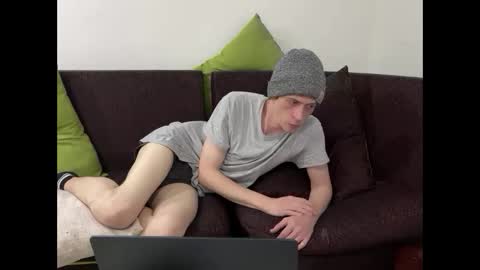Snapshot of millerjdm chatting on 18, 10, 2025 SlimnHungOH online show from 18, 10, 2025