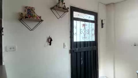 Im girl my name is Johana  online show from 19, 11, 2025