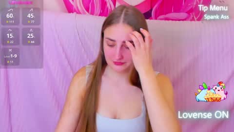 Snapshot of millibrooks chatting on 8, 2, 2025 Milly online show from 8, 2, 2025